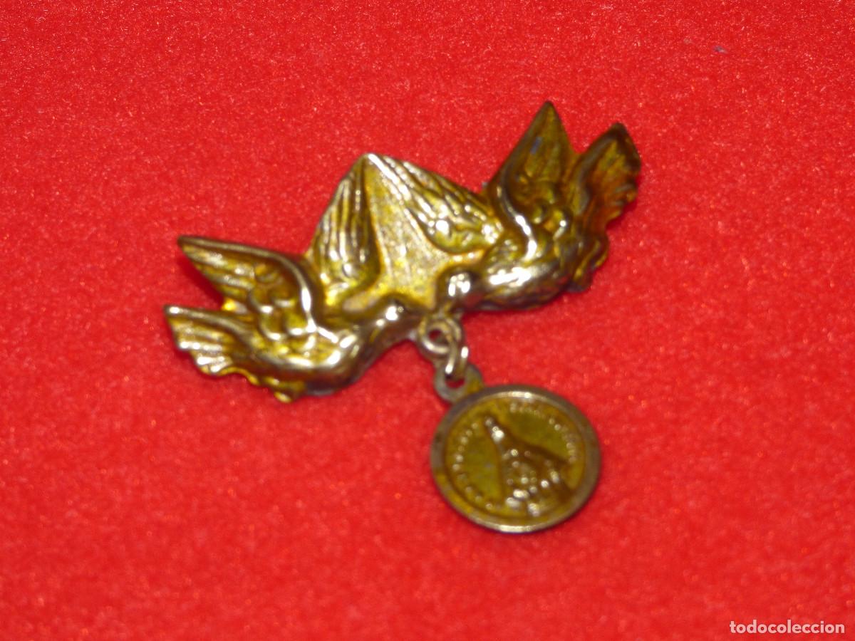 Antig&uuml;edades: Medalla antigua,para bebe. - Foto 2