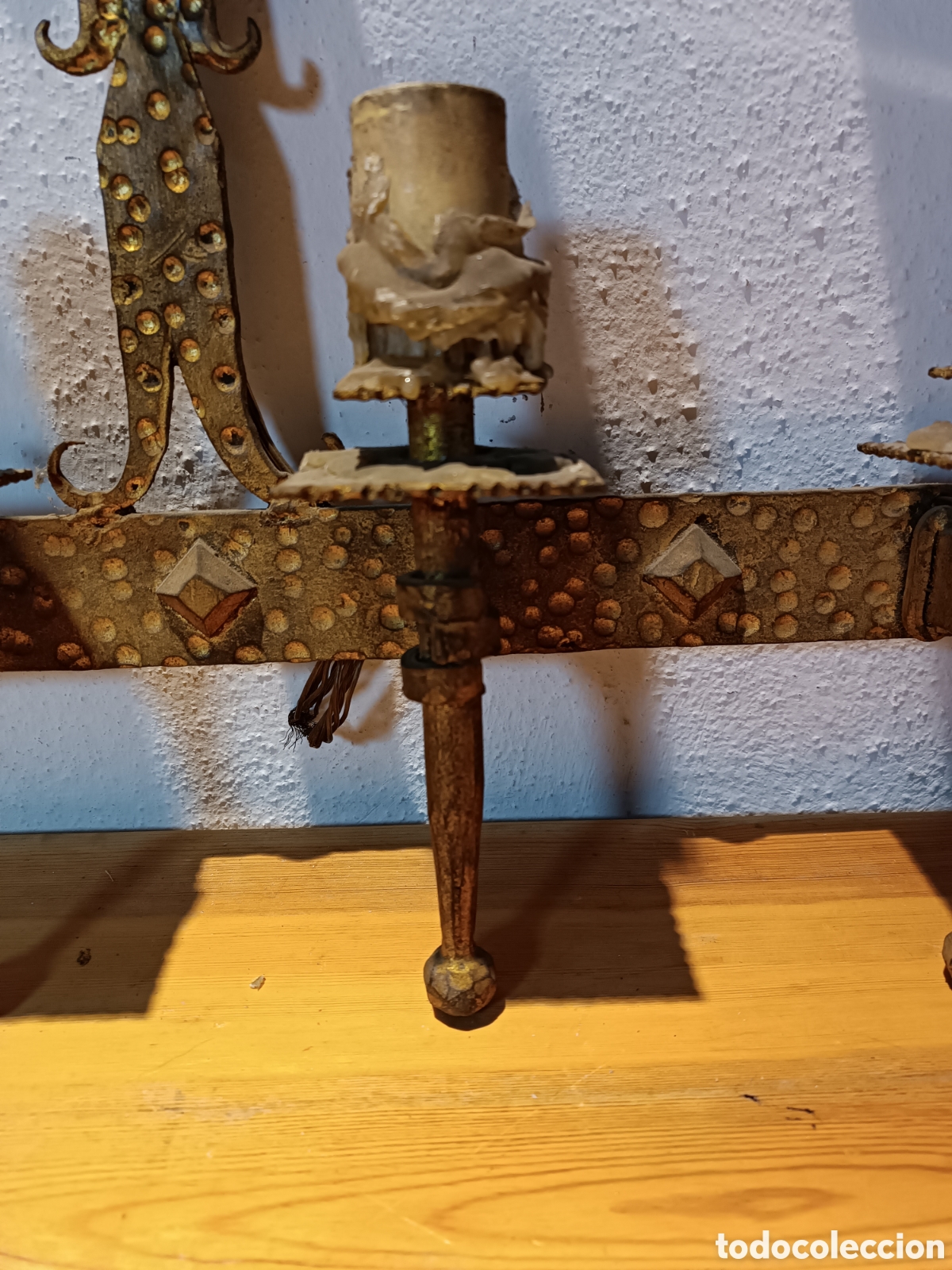 Antig&uuml;edades: APLIQUE DE PARED DE HIERRO DORADO CON 7 LUCES - Foto 9