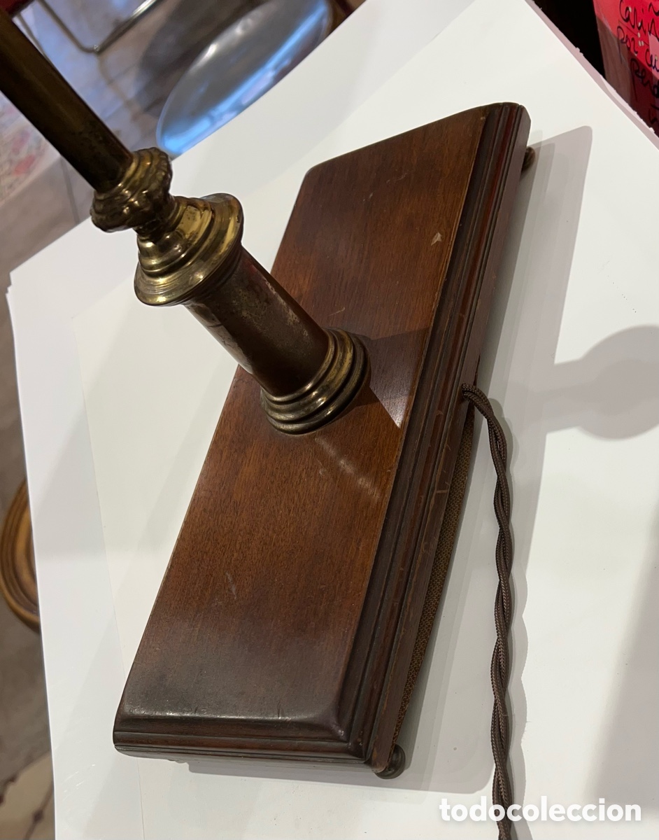 Antig&uuml;edades: L&aacute;mpara de escritorio. Mid-Century. Bronce y madera. - Foto 8
