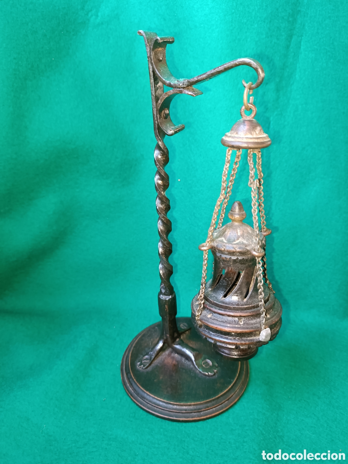 Antig&uuml;edades: Botafumeiro madera y soporte forja. - Foto 1