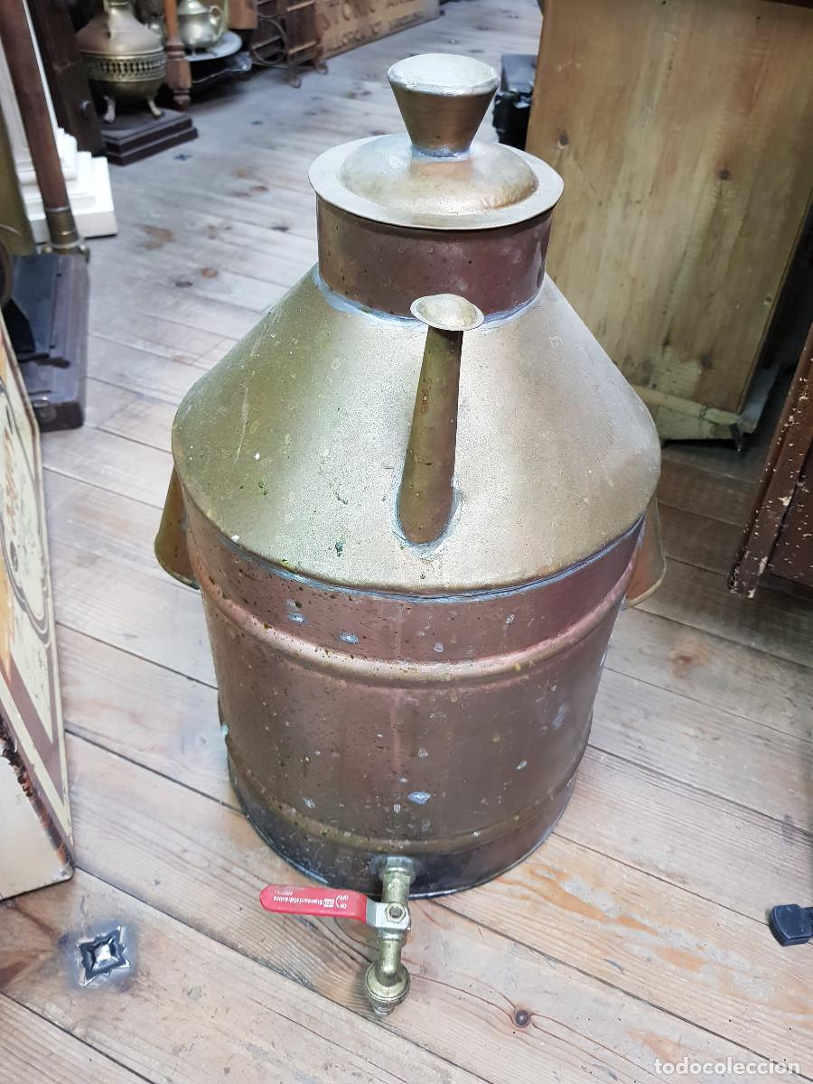 Antig&uuml;edades: ANTIGUO RECIPIENTE PARA EL ACEITE- DE COBRE - Foto 1