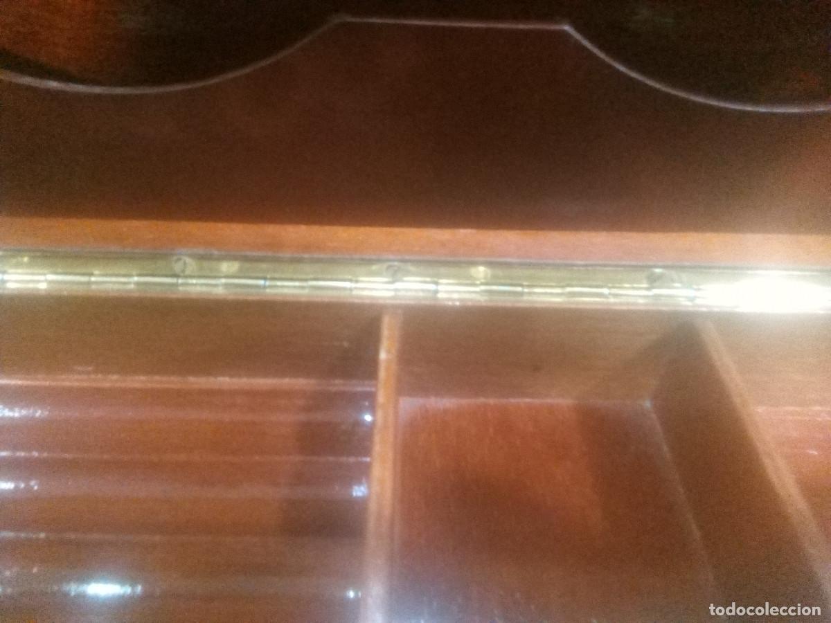 Antig&uuml;edades: CAJA TABAQUERA PIEL MADERA - Foto 4