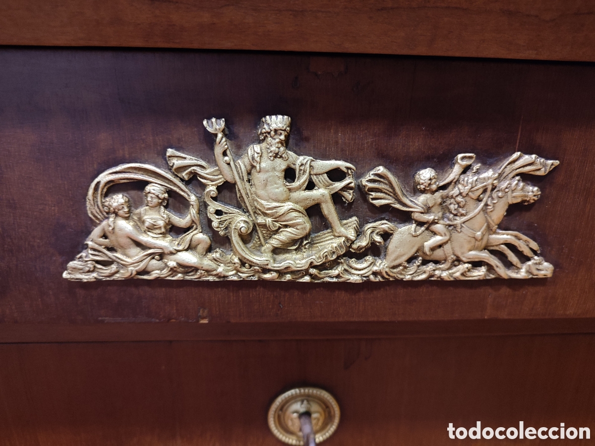 Antig&uuml;edades: Comoda de impacto franc&eacute;s - Foto 2