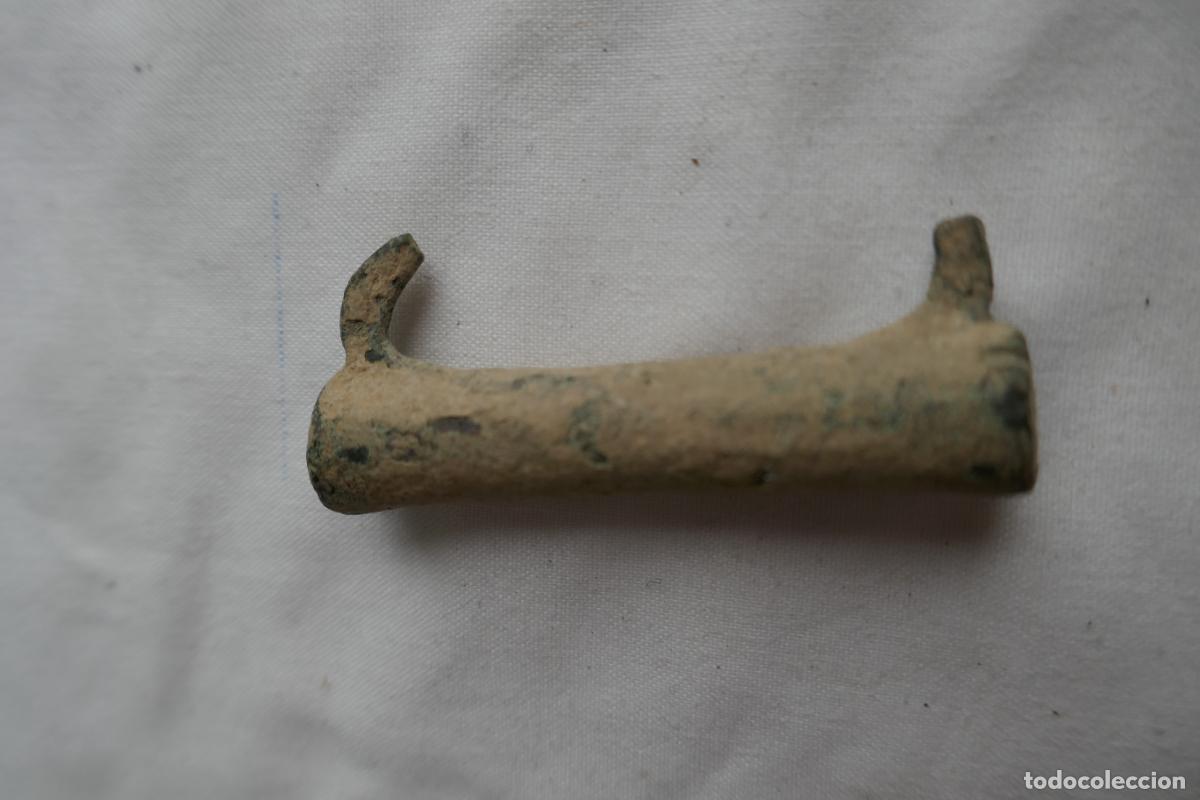 Antig&uuml;edades: PARTE DE ANTIGUA HEBILLA DE BRONCE - Foto 1