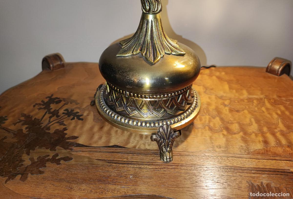 Antig&uuml;edades: EXCELENTE LAMPARA DE SOBRE MESA, DE BRONCE Y CRISTAL - Foto 5