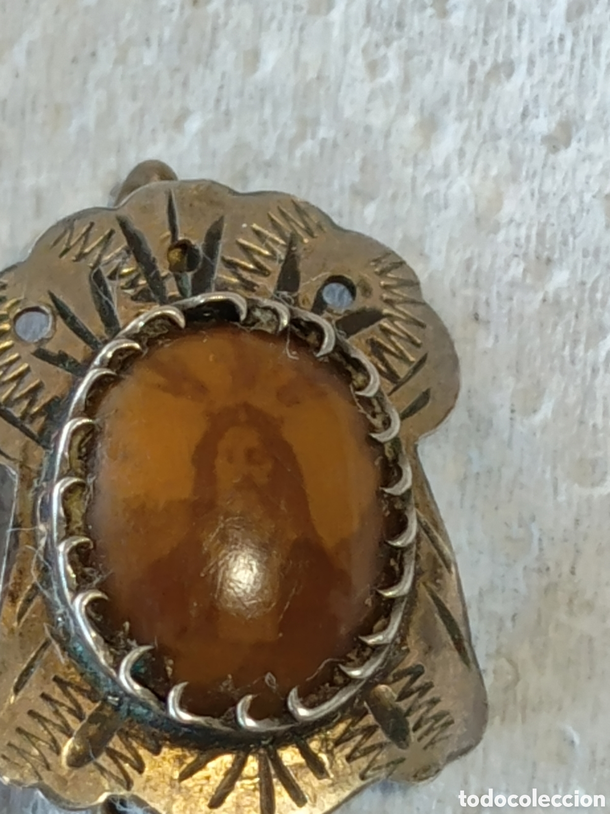 Antig&uuml;edades: Insignia medalla religiosa - Foto 3