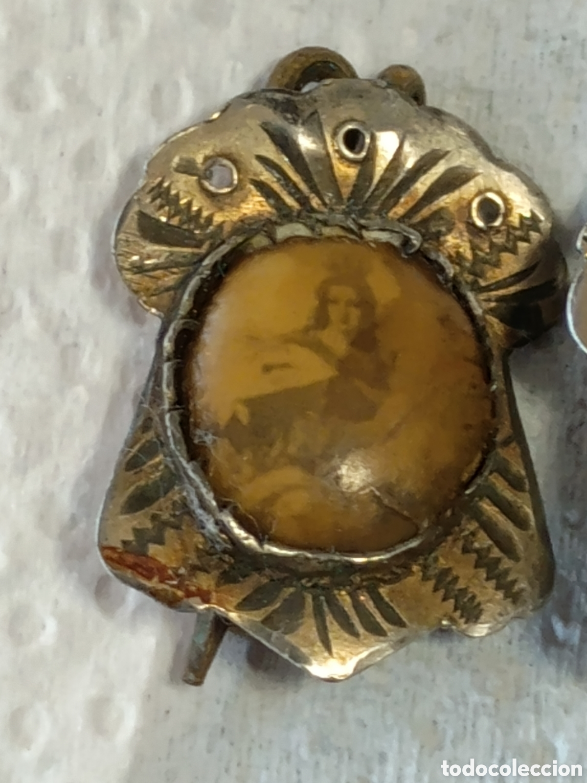 Antig&uuml;edades: Insignia medalla religiosa - Foto 4