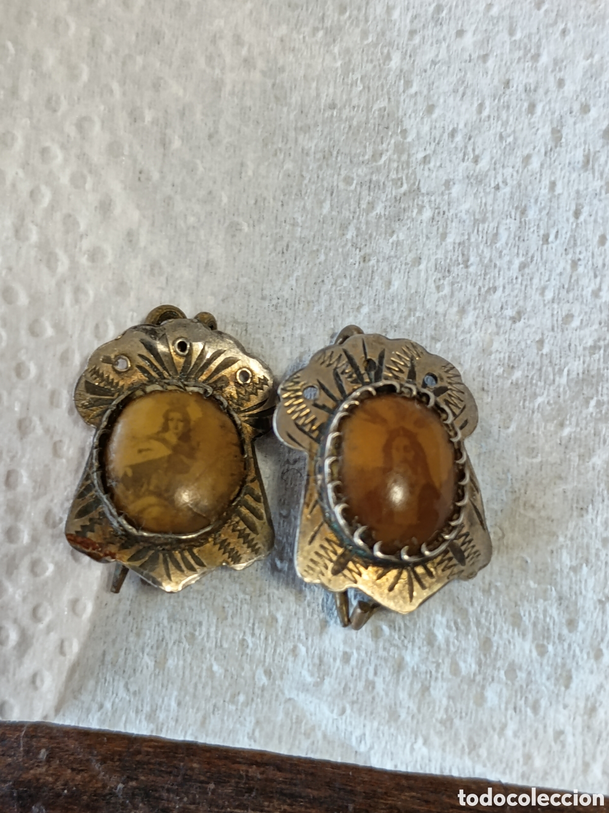 Antig&uuml;edades: Insignia medalla religiosa - Foto 1