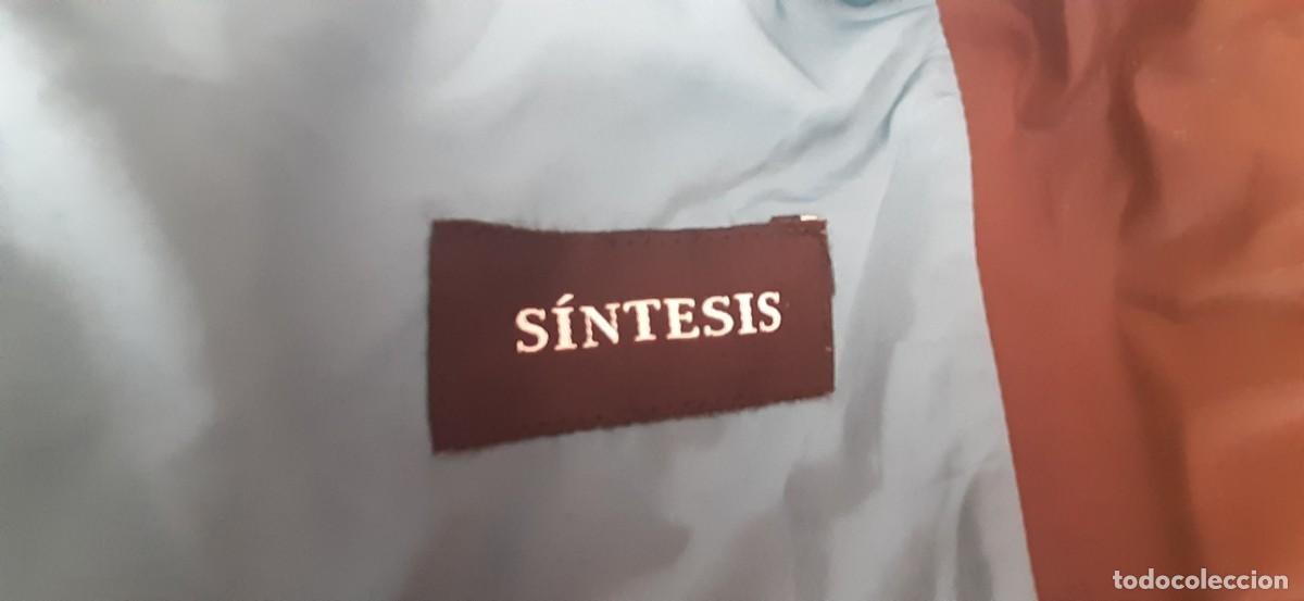 Antig&uuml;edades: BONITO CHAQUETON MARRON MARCA SINTESIS. - Foto 10