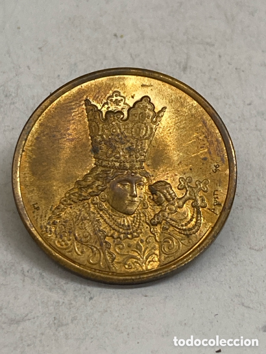Antig&uuml;edades: Medalla religiosa dorada /X48 - Foto 1
