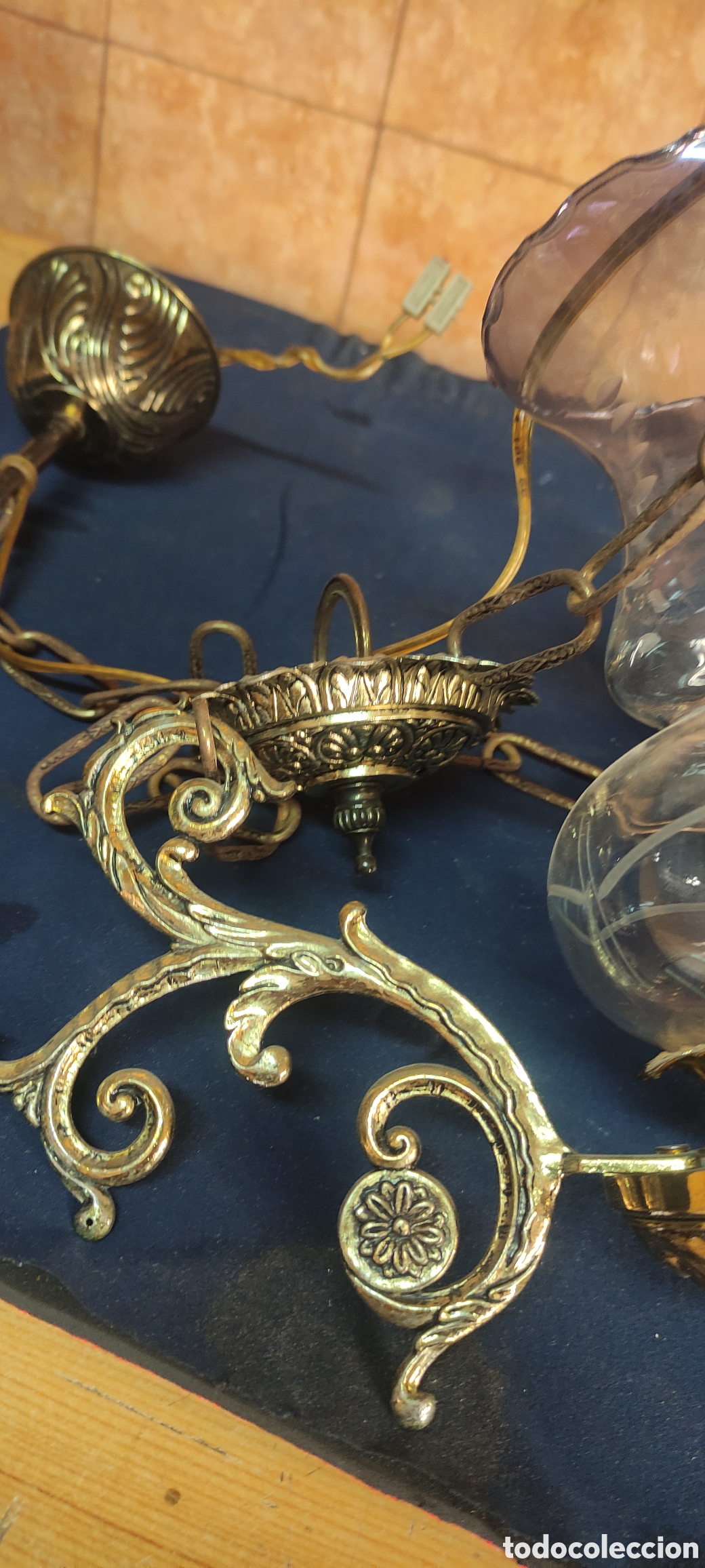 Antig&uuml;edades: Antigua lampara de bronce - Foto 5