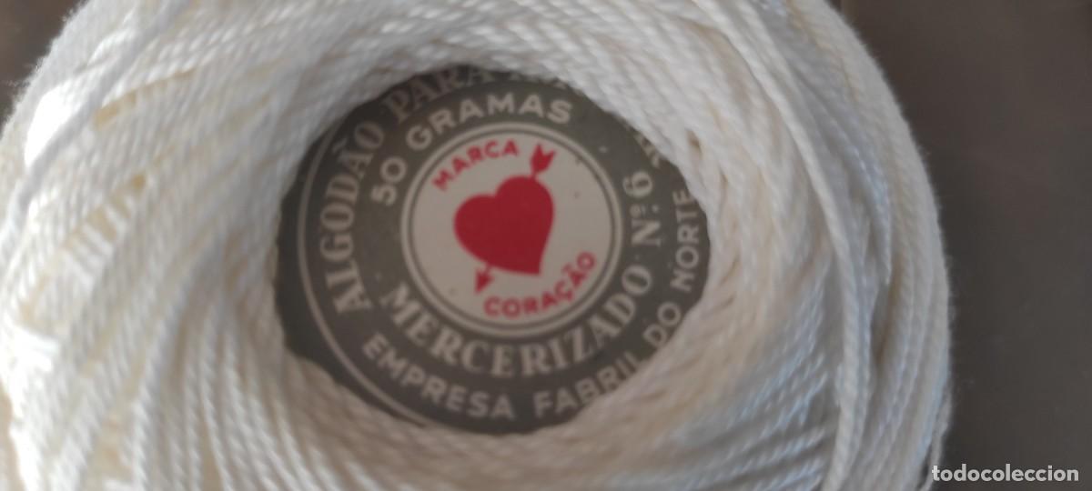 Antig&uuml;edades: LOTE DE 5 OVILLOS DE 50 GRAMOS DE ALGODON NUM. 9 - Foto 3