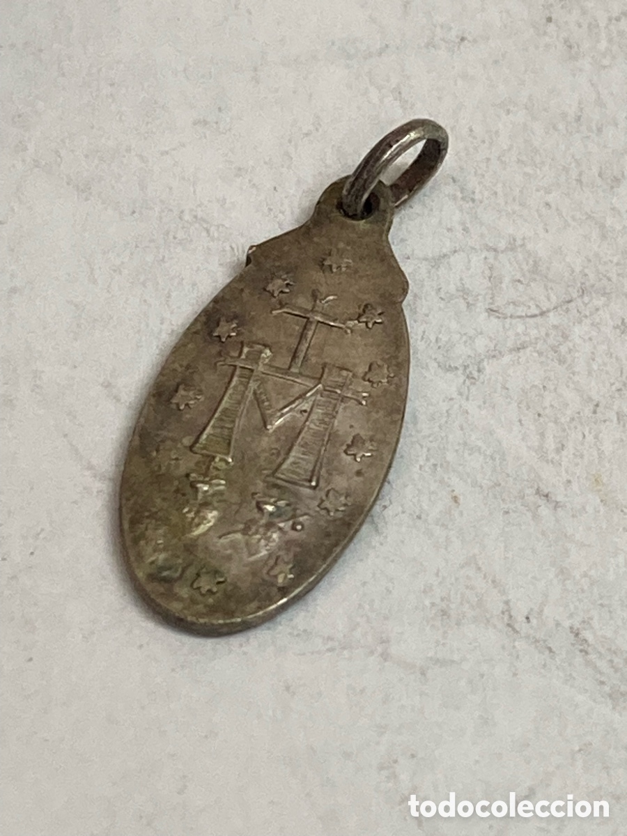 Antig&uuml;edades: Medalla de plata religiosa C371 - Foto 2