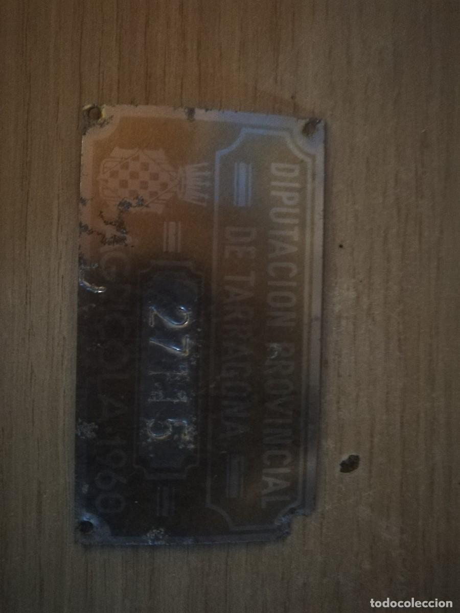 Antig&uuml;edades: Placa de matr&iacute;cula agr&iacute;cola 1960 - Foto 1