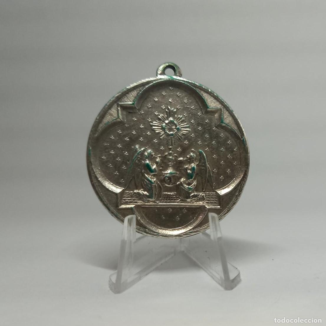 Antig&uuml;edades: Medalla Inmaculada Concepci&oacute;n - Ostensorio con &aacute;ngeles. M069 - Foto 1
