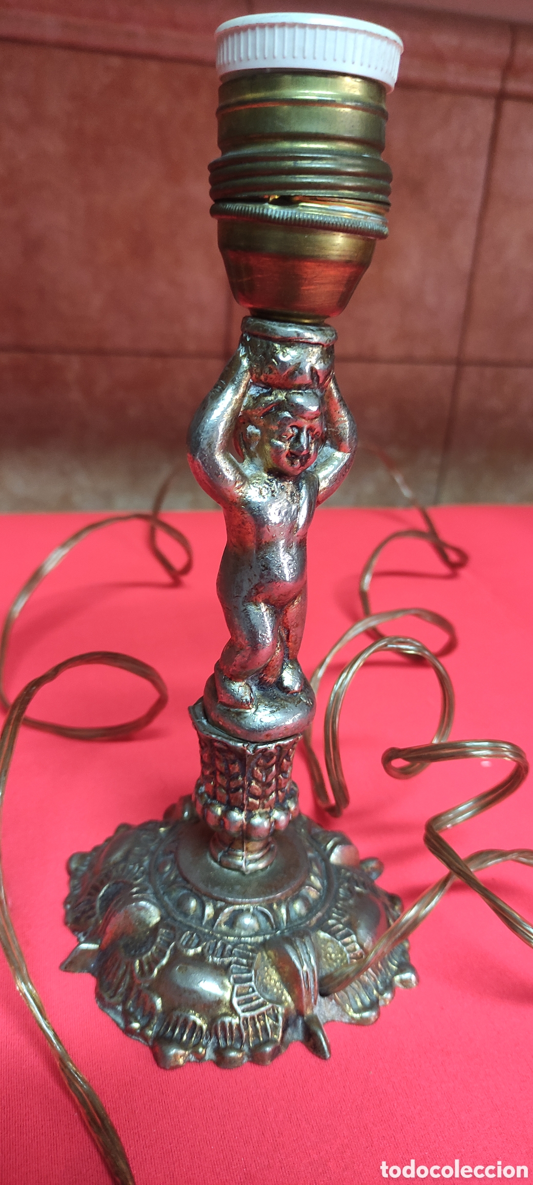 Antig&uuml;edades: Pie de lampara de bronce - Foto 4