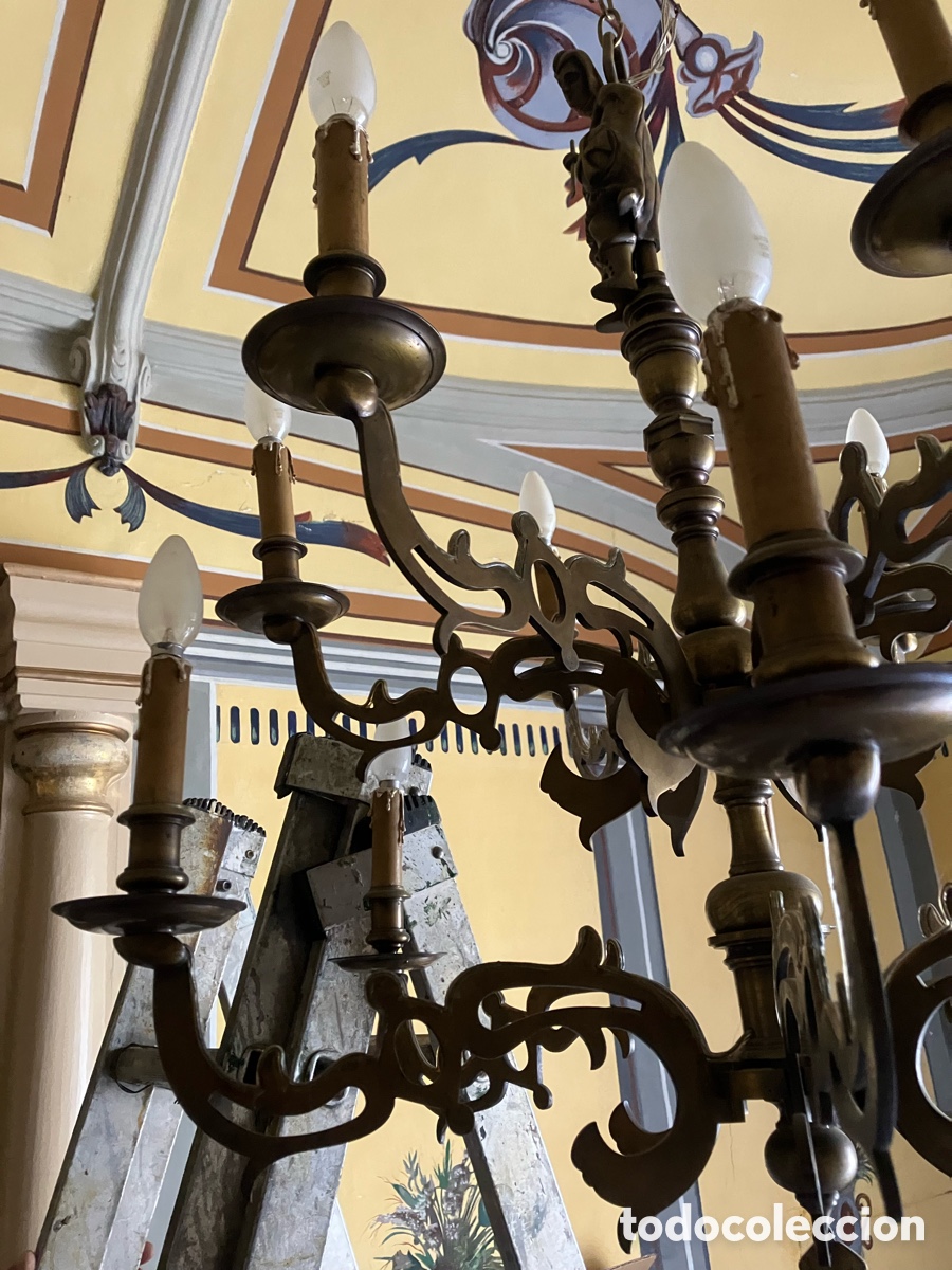 Antig&uuml;edades: Lampara de bronce con figura - Foto 2