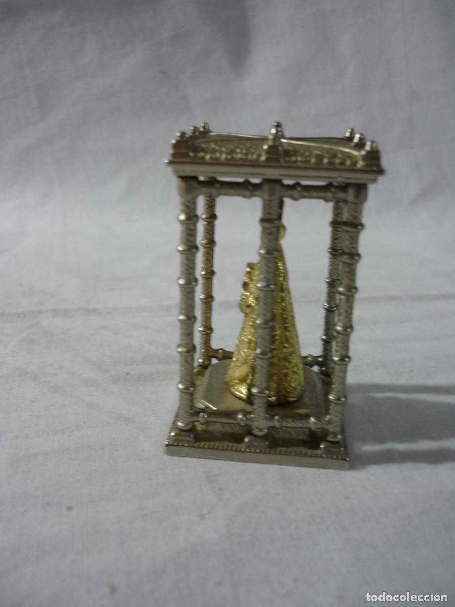 Antig&uuml;edades: Virgen del Roc&iacute;o met&aacute;lica en templete - Foto 5