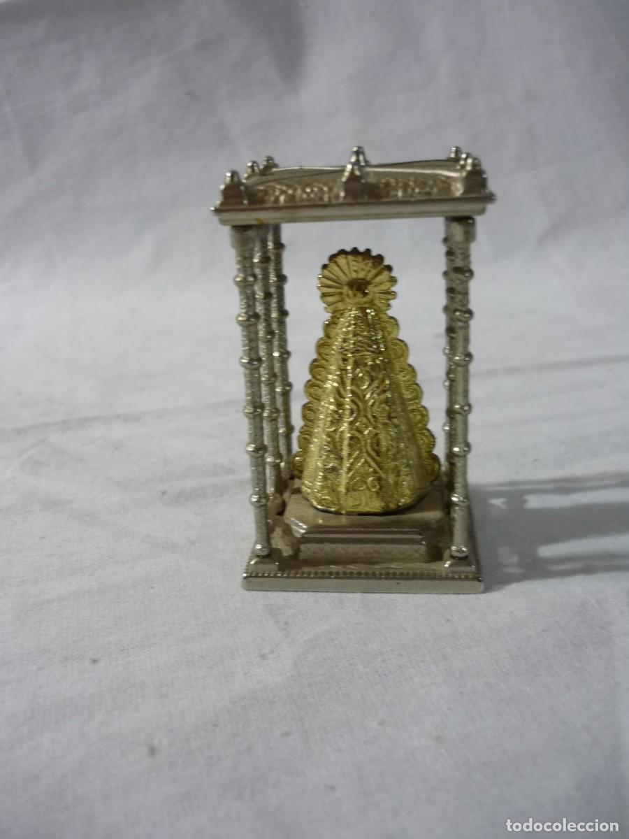 Antig&uuml;edades: Virgen del Roc&iacute;o met&aacute;lica en templete - Foto 6