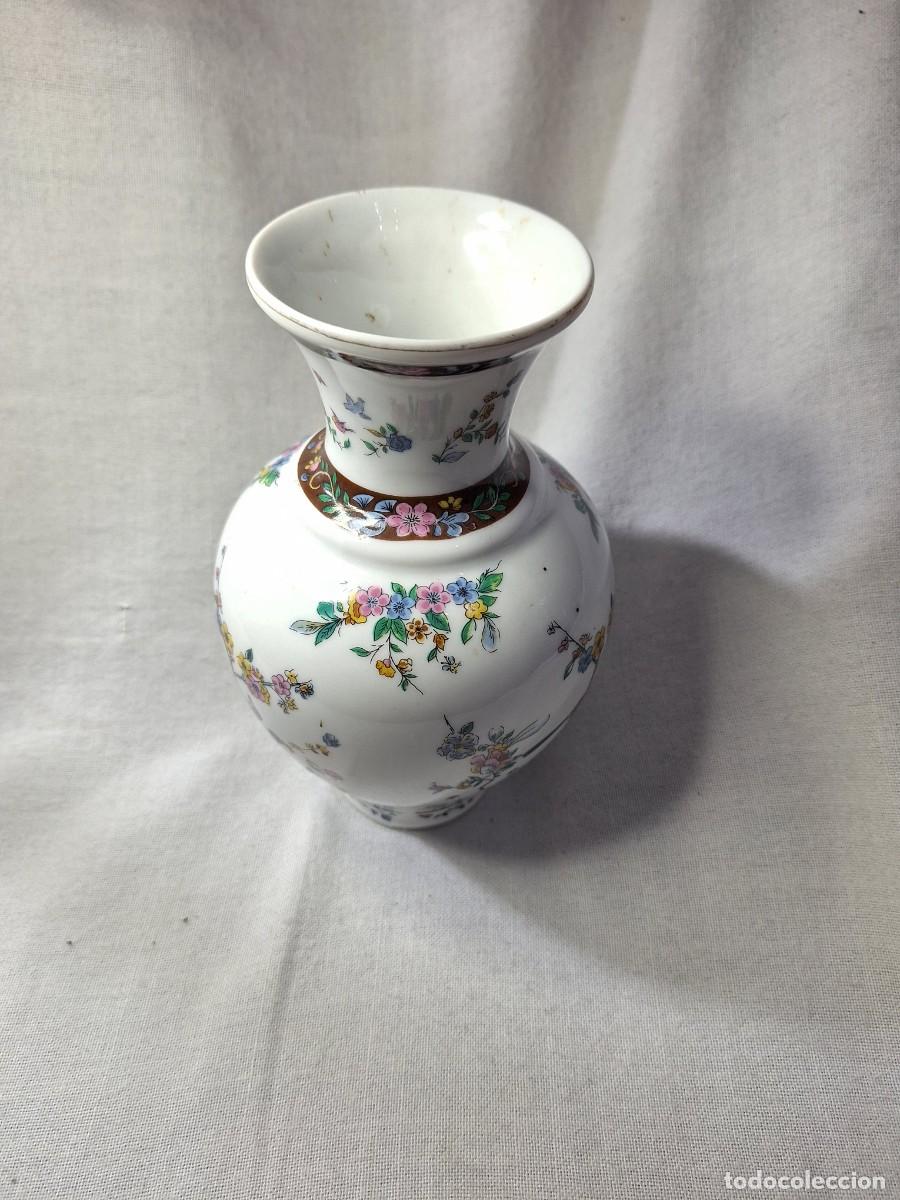Antig&uuml;edades: Bonito jarr&oacute;n de porcelana. - Foto 2