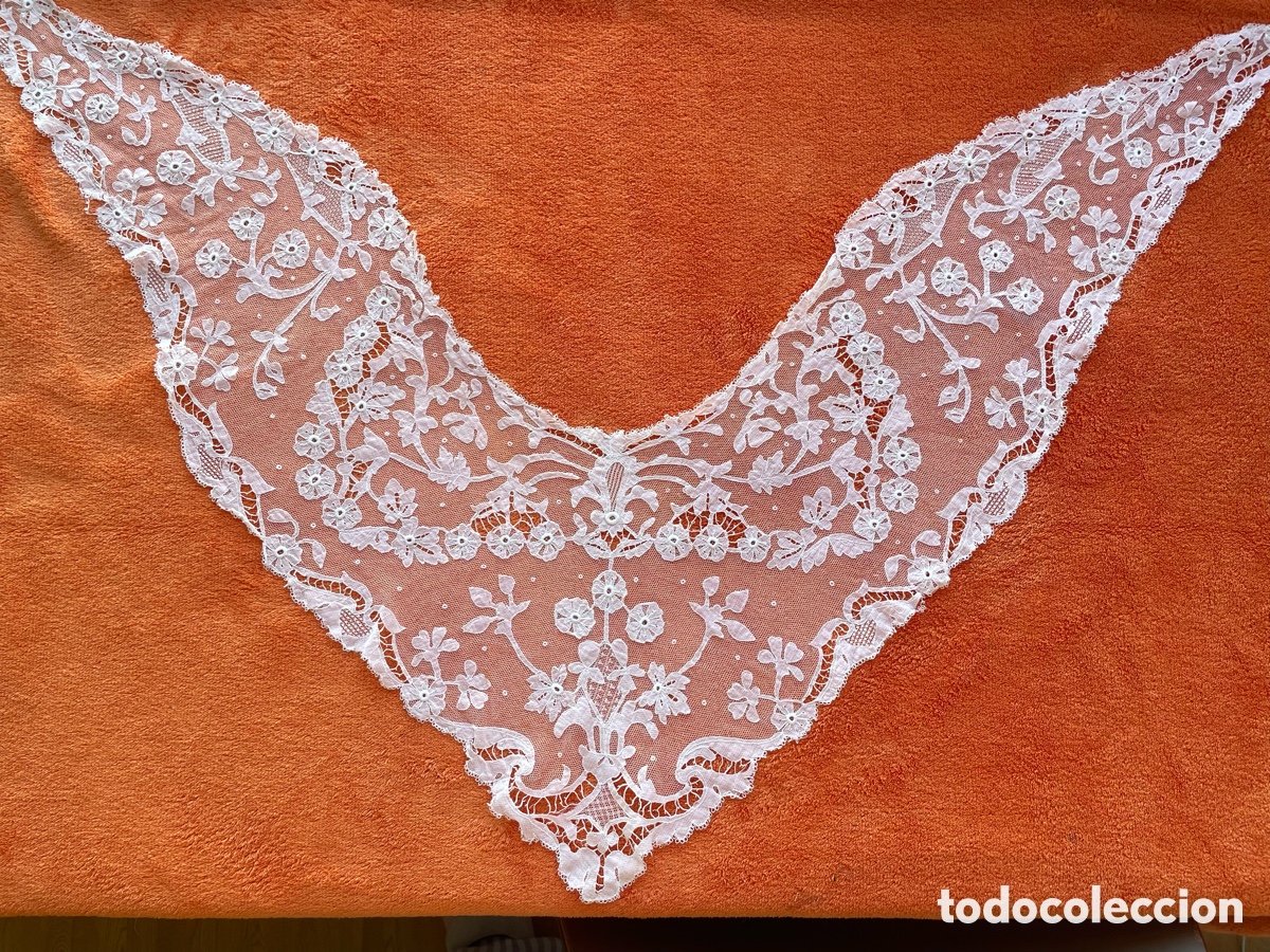 Antig&uuml;edades: Cuello- peinador encaje de Carrickmacross - Foto 1