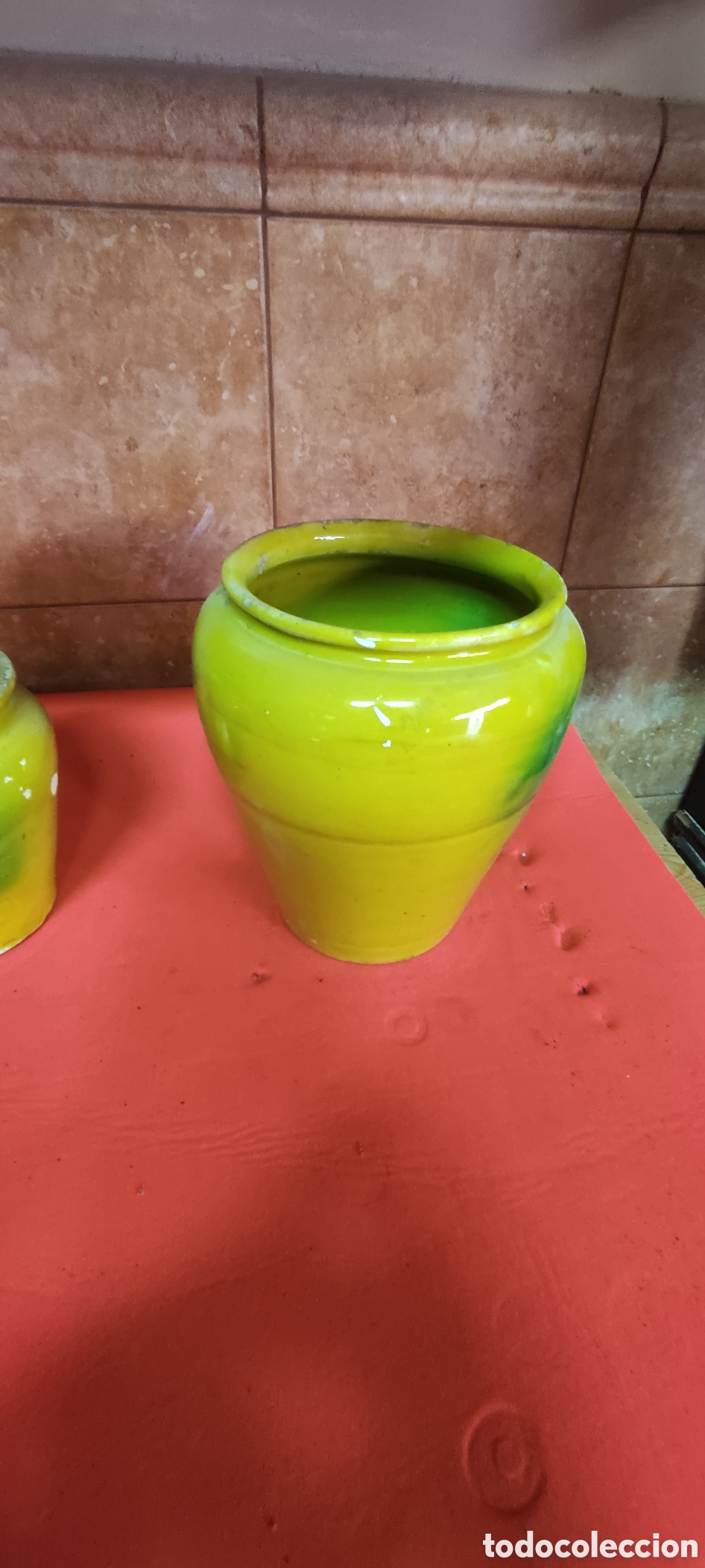 Antig&uuml;edades: Pareja de jarras aceituneras - Foto 2
