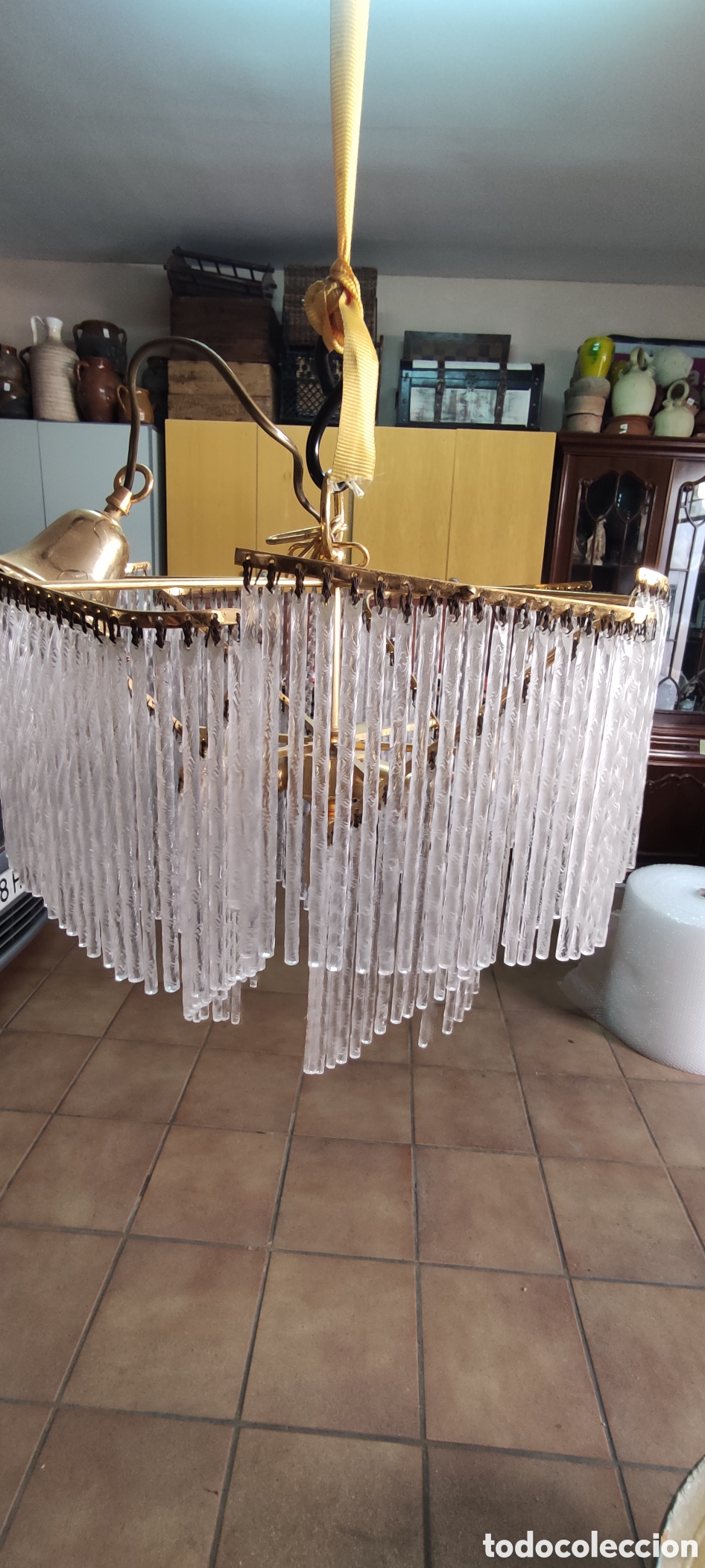 Antig&uuml;edades: Lampara de techo lat&oacute;n y cristal - Foto 2