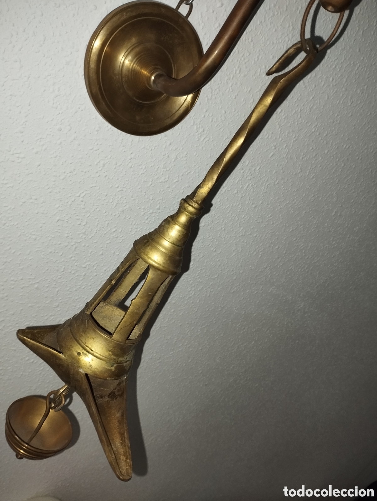 Antig&uuml;edades: Antigua L&aacute;mpara de Aceite bronce. - Foto 1