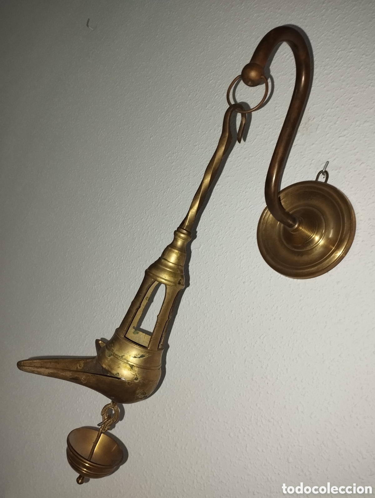 Antig&uuml;edades: Antigua L&aacute;mpara de Aceite bronce. - Foto 4