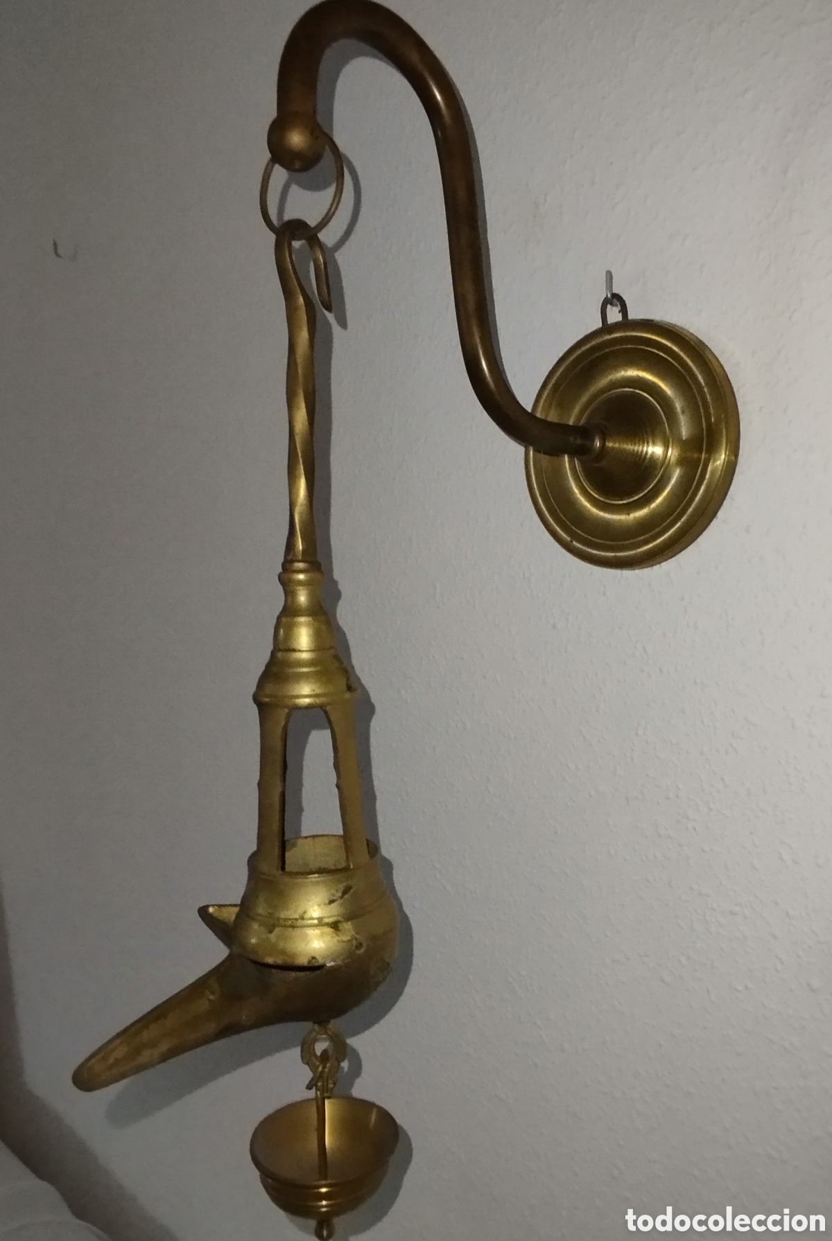 Antig&uuml;edades: Antigua L&aacute;mpara de Aceite bronce. - Foto 9