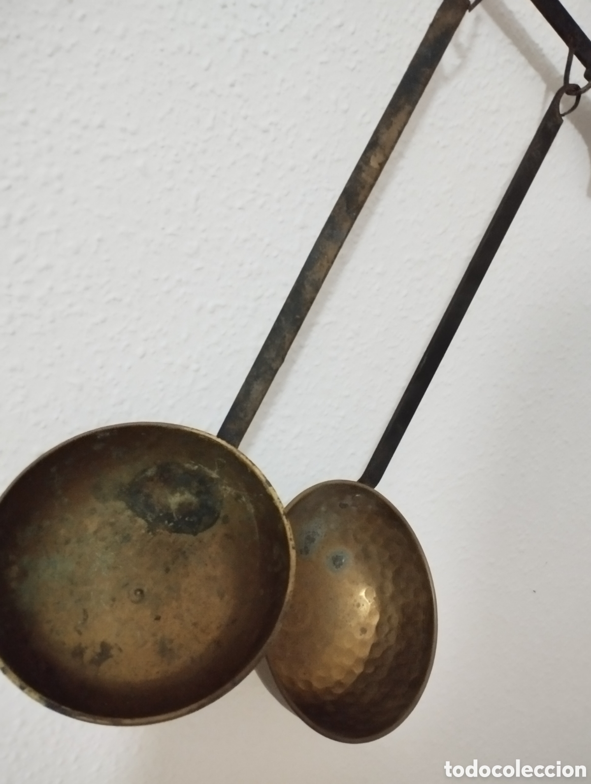 Antig&uuml;edades: Antigua Espetera y Cazos Lat&oacute;n. - Foto 17
