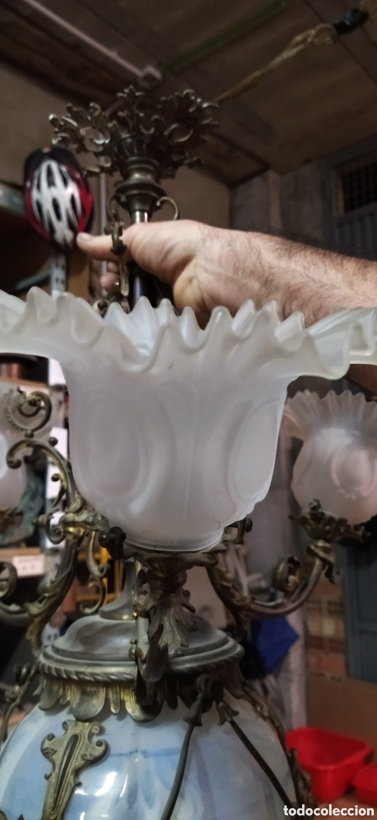 Antig&uuml;edades: Lampara francesa de lat&oacute;n y cristal - Foto 3
