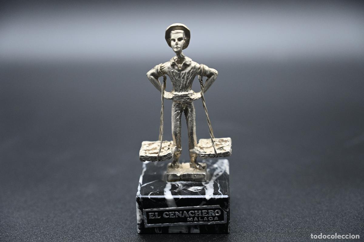 Antig&uuml;edades: El Cenachero (Figura de plata) - Foto 1
