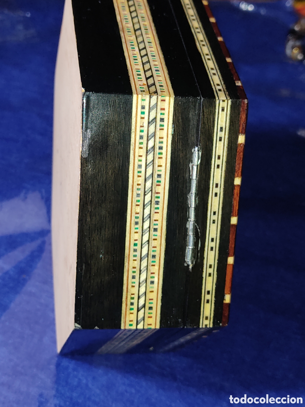 Antig&uuml;edades: Caja, joyero de marqueter&iacute;a taracea. - Foto 4