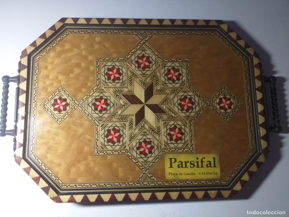 Antig&uuml;edades: Bandeja de taracea de Granada - Foto 1