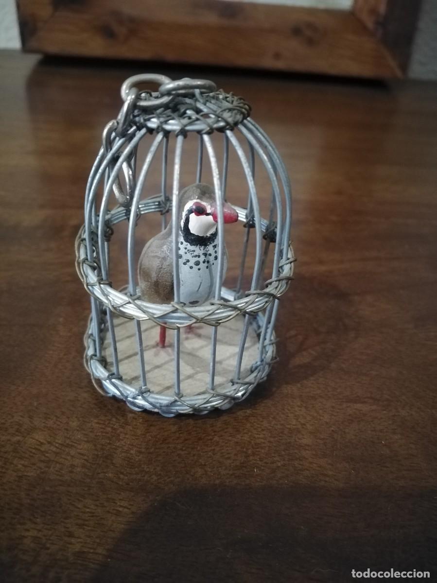 Antig&uuml;edades: Miniatura jaul&oacute;n con perdig&oacute;n. Tipo grillera. - Foto 1