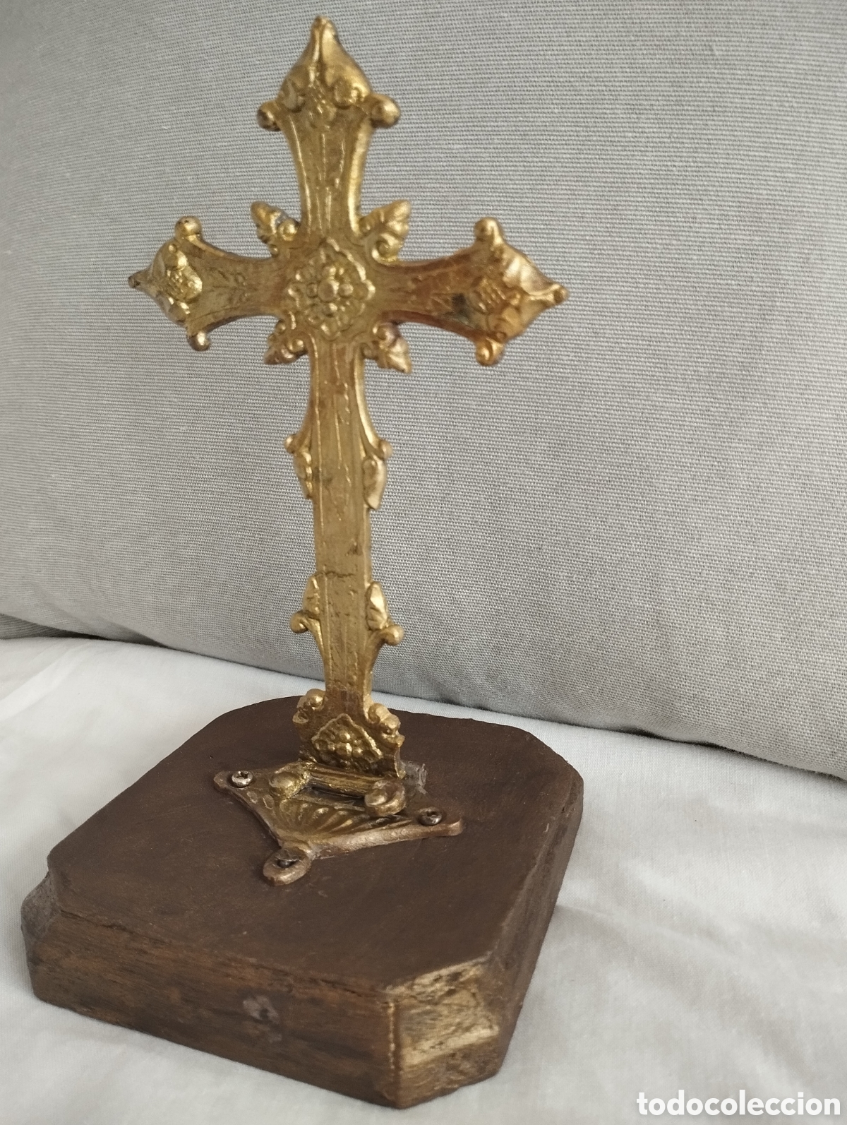 Antig&uuml;edades: Antigua Cruz Bronce. - Foto 4