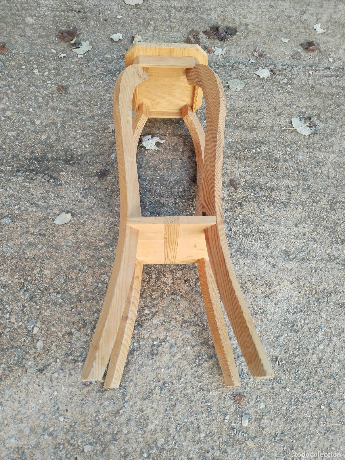 Antig&uuml;edades: mesita alta, peana de madera - Foto 2