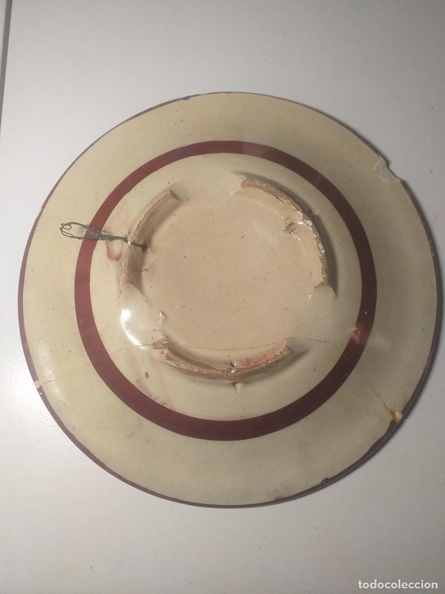 Antig&uuml;edades: Plato de reflejo met&aacute;lico. Manises. - Foto 2