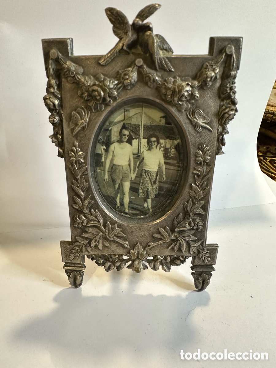 Antig&uuml;edades: Marco de bronce ba&ntilde;ado en plata antigua - Foto 2
