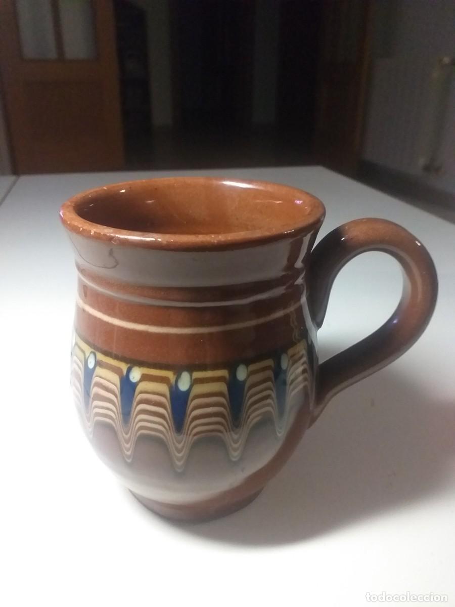 Antig&uuml;edades: Peque&ntilde;a jarra de ceramica. - Foto 2