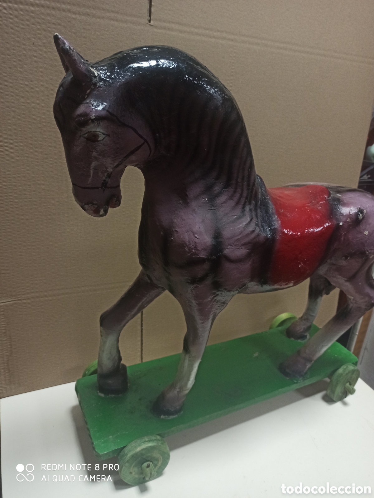 Antig&uuml;edades: Caballo de cart&oacute;n piedra - Foto 2