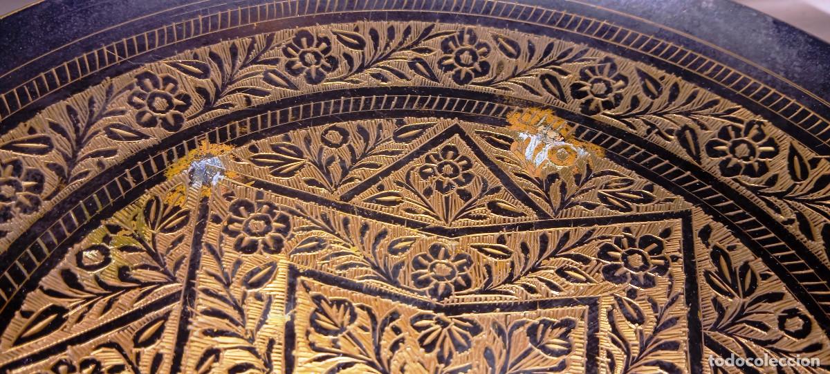 Antig&uuml;edades: Plato de bronce con motivos &aacute;rabes - Foto 7