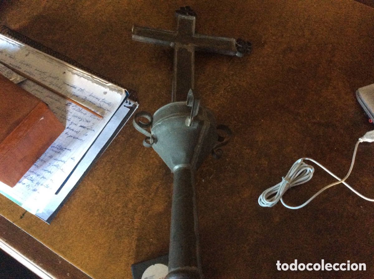Antig&uuml;edades: Cruz procesional de lata - Foto 1