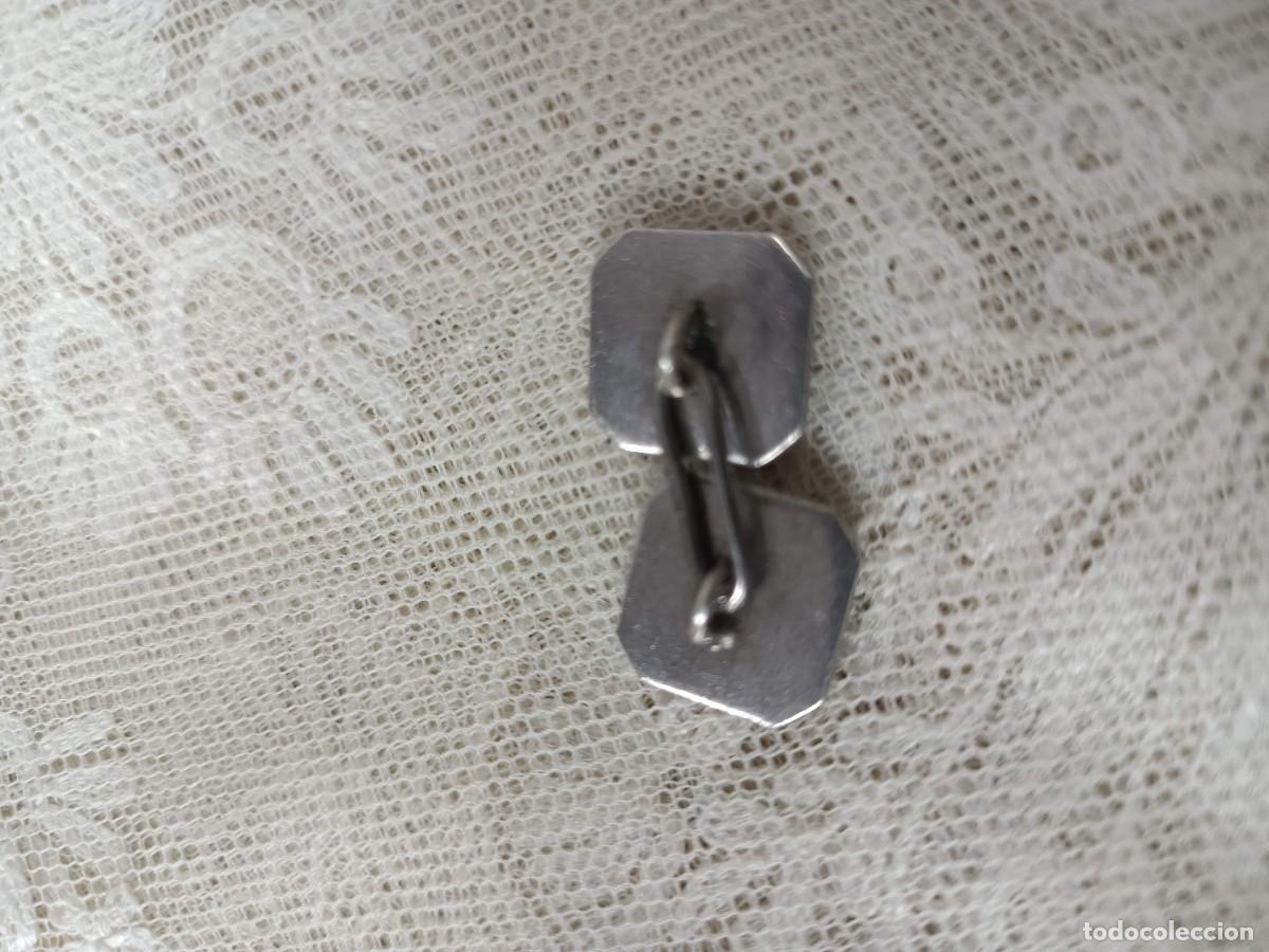 Antig&uuml;edades: Antiguos abrochos para camisa - Foto 2