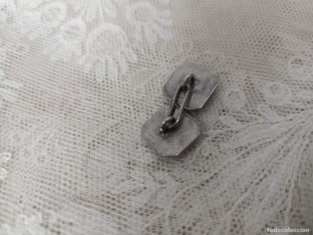 Antig&uuml;edades: Antiguos abrochos para camisa - Foto 3