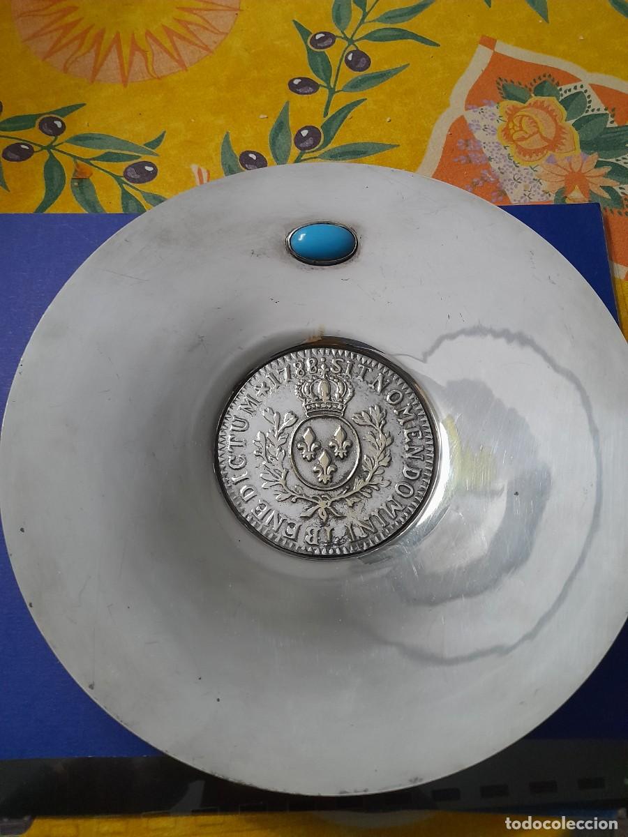 Antig&uuml;edades: Antiguo posavasos plateado con turquesa - Foto 1