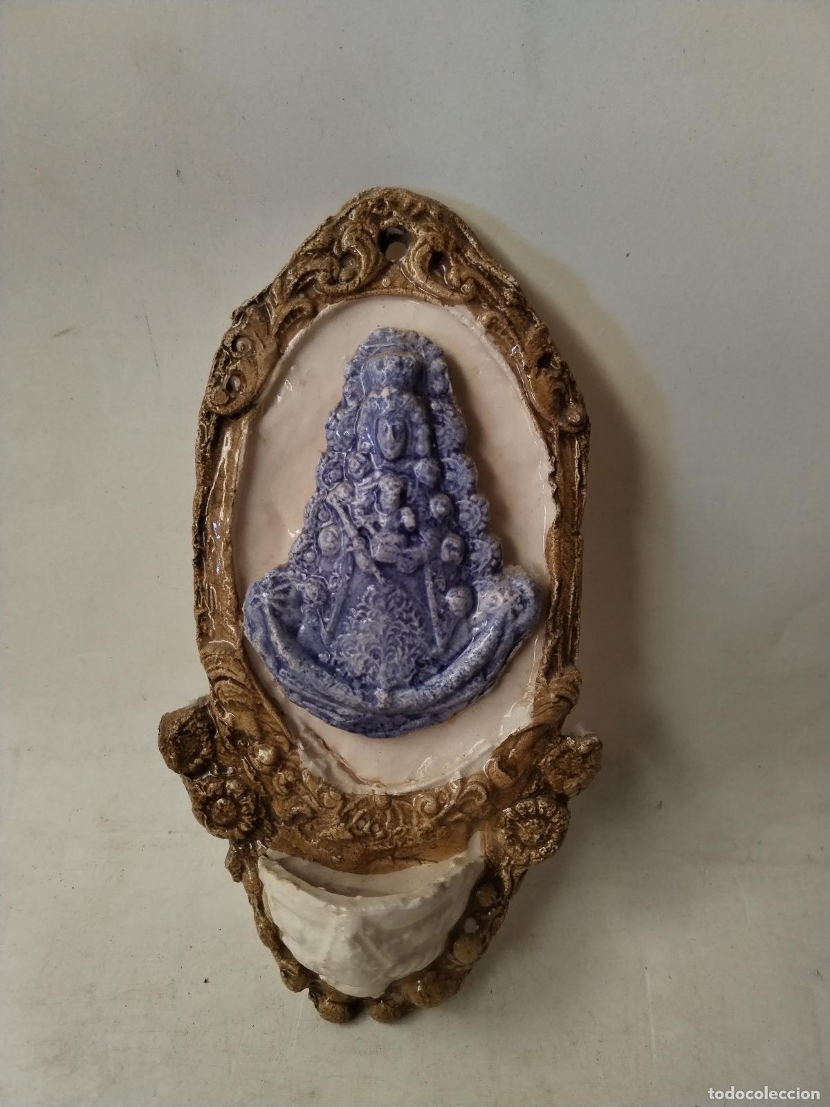 Antig&uuml;edades: benditera virgen del rocio en caramica - Foto 2