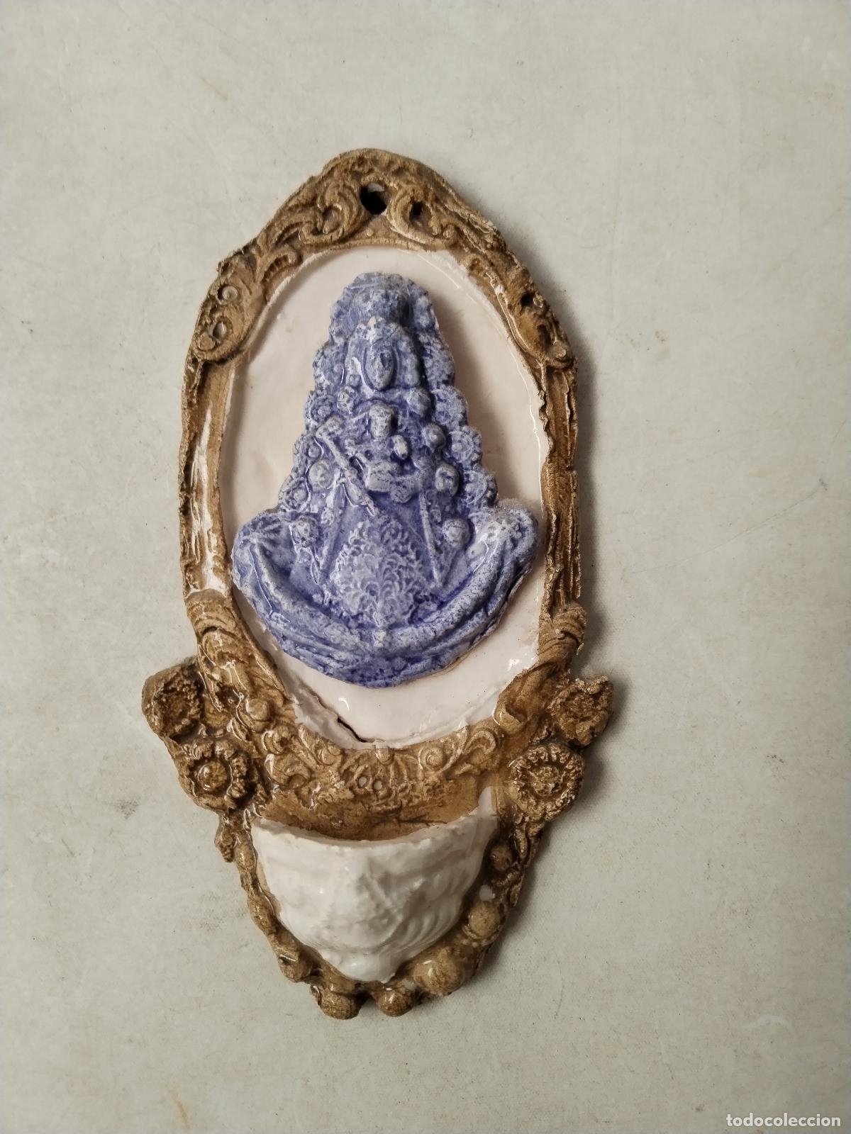 Antig&uuml;edades: benditera virgen del rocio en caramica - Foto 1