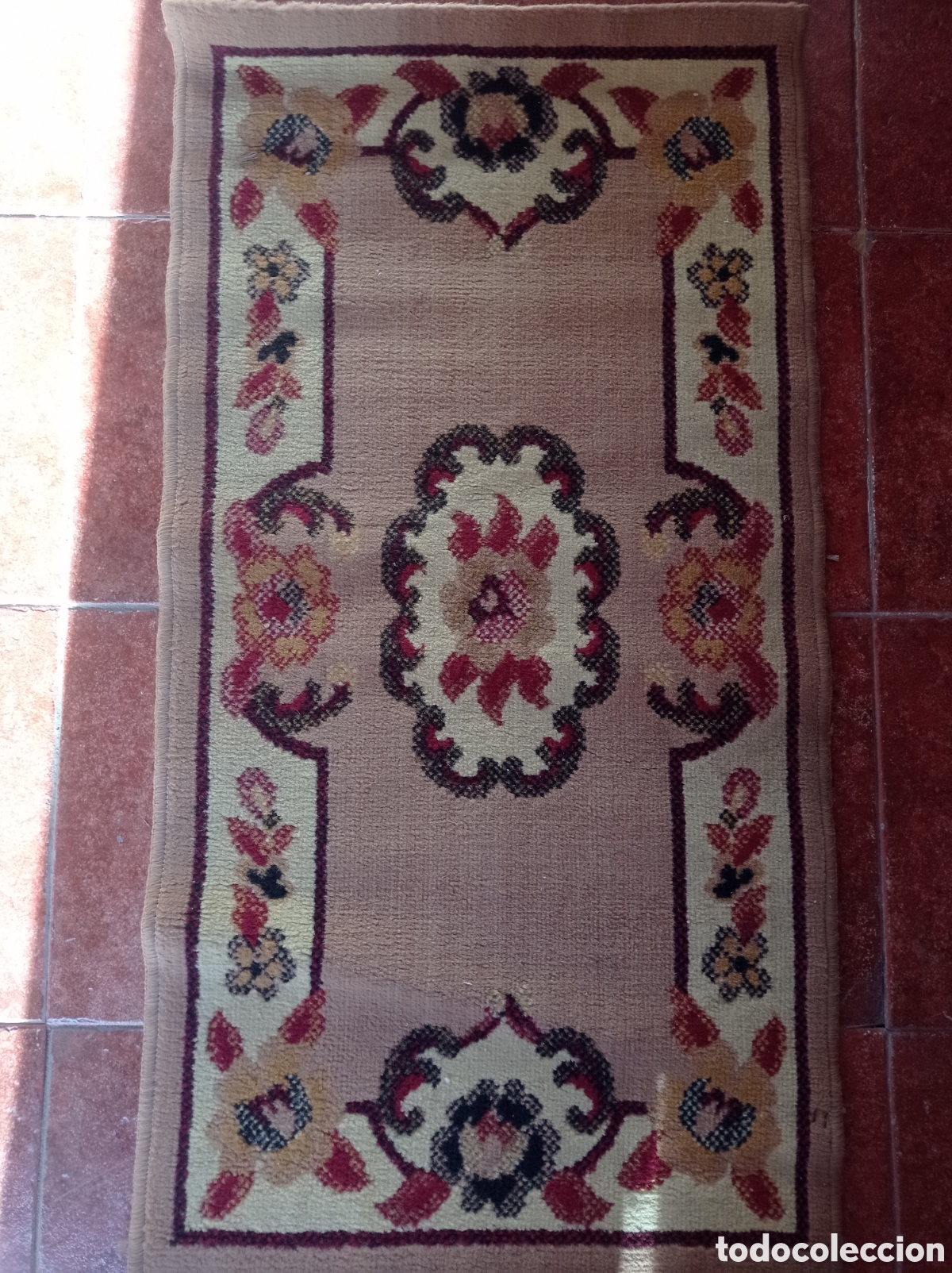Antig&uuml;edades: Alfombra mini color beige - Foto 1